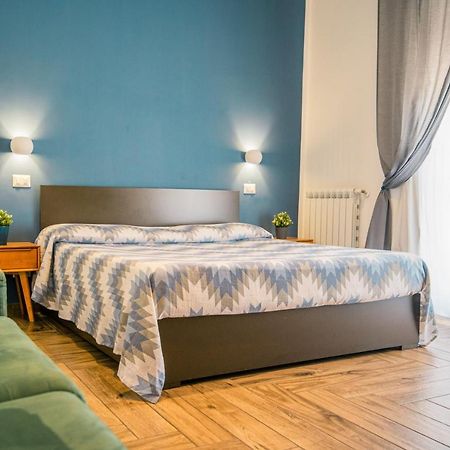 Hub Ferroviario - 12 Posti Letto Per Il Tuo Gruppo A Napoli Con Wifi E Netflix Nápoles Exterior foto