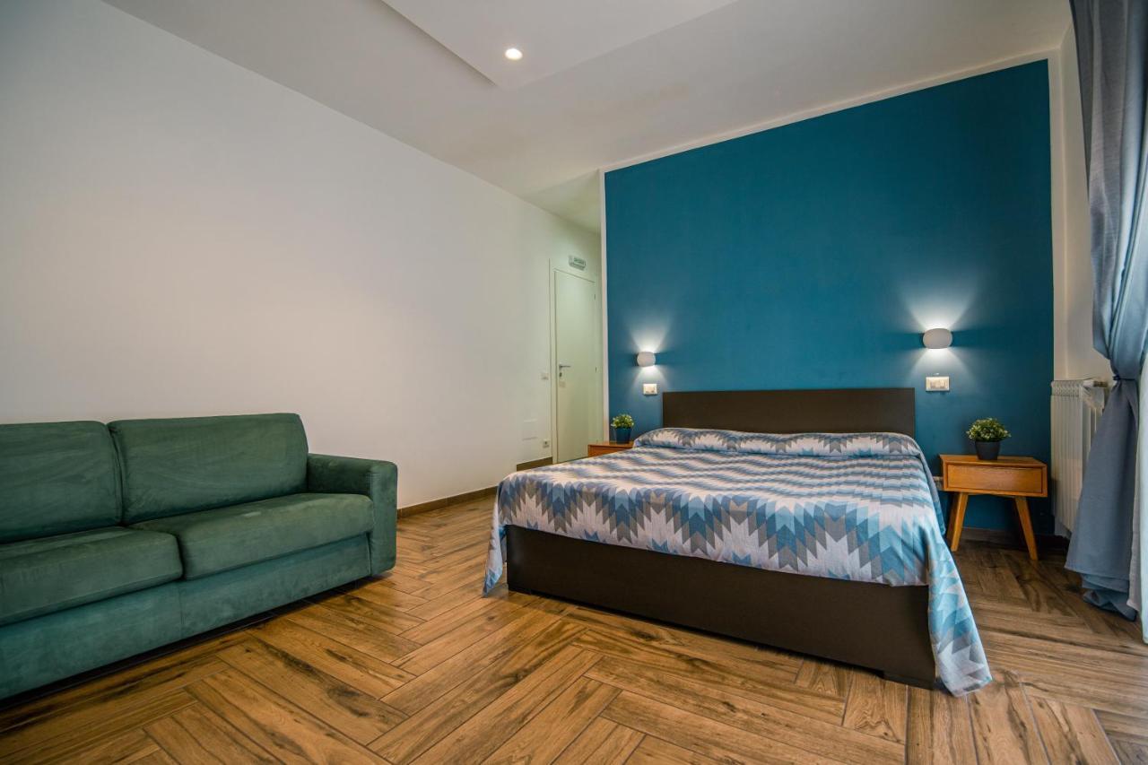 Hub Ferroviario - 12 Posti Letto Per Il Tuo Gruppo A Napoli Con Wifi E Netflix Nápoles Exterior foto
