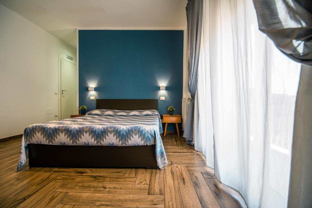 Hub Ferroviario - 12 Posti Letto Per Il Tuo Gruppo A Napoli Con Wifi E Netflix Nápoles Exterior foto