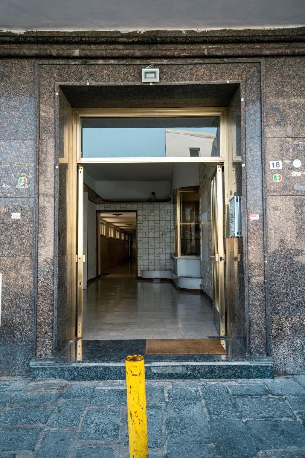 Hub Ferroviario - 12 Posti Letto Per Il Tuo Gruppo A Napoli Con Wifi E Netflix Nápoles Exterior foto