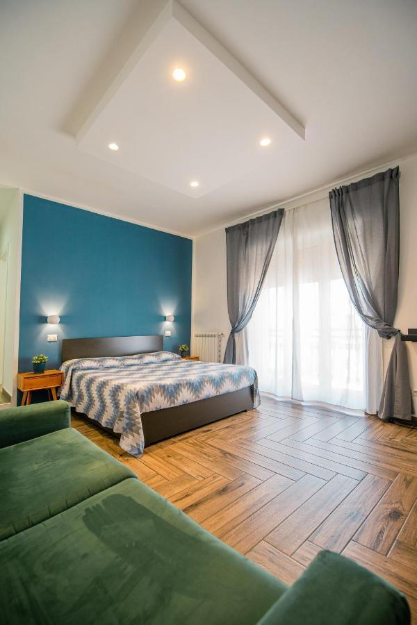 Hub Ferroviario - 12 Posti Letto Per Il Tuo Gruppo A Napoli Con Wifi E Netflix Nápoles Exterior foto