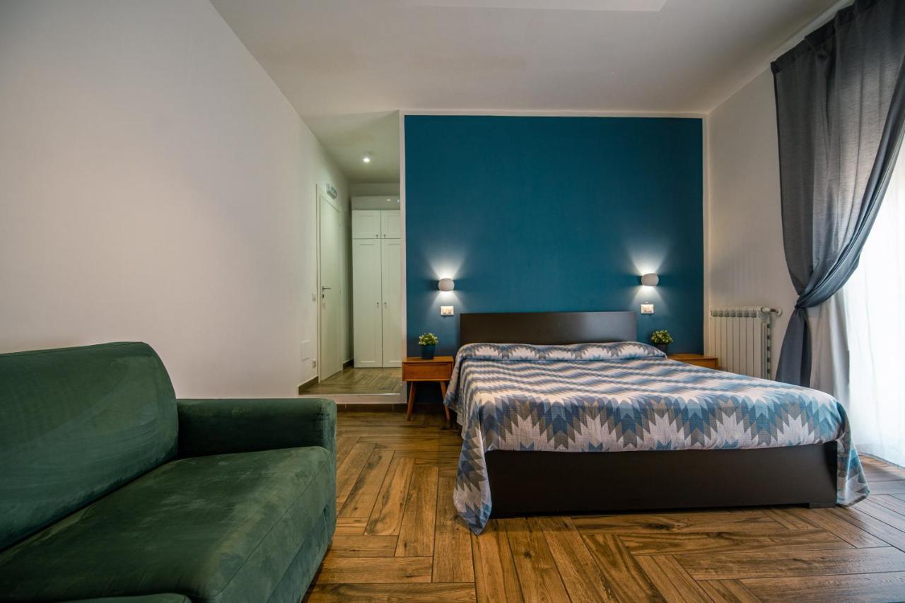 Hub Ferroviario - 12 Posti Letto Per Il Tuo Gruppo A Napoli Con Wifi E Netflix Nápoles Exterior foto