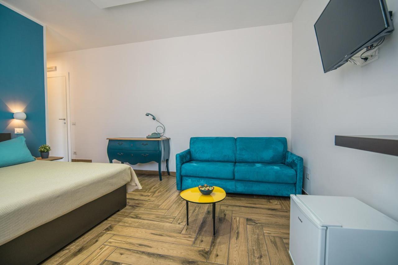 Hub Ferroviario - 12 Posti Letto Per Il Tuo Gruppo A Napoli Con Wifi E Netflix Nápoles Exterior foto
